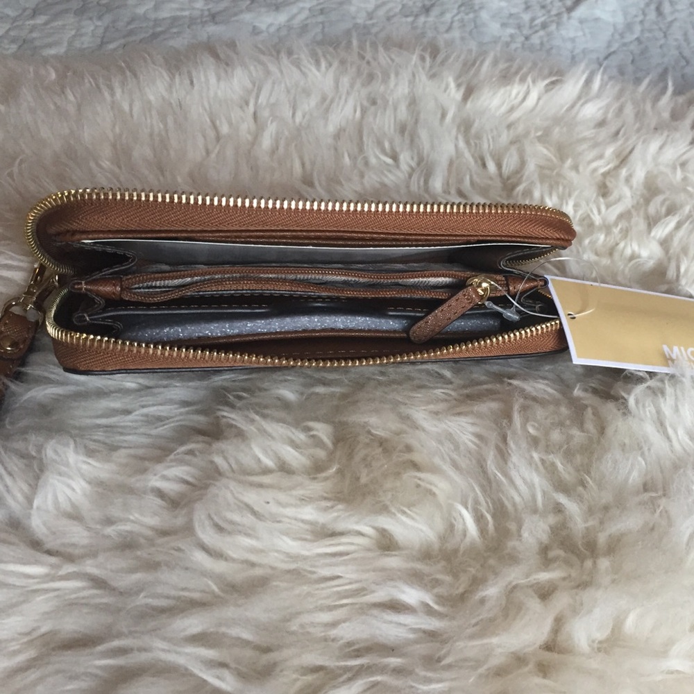 BNWT Michael Kors Multi Fuction Wallet Phone Case - Picture 7 of 7